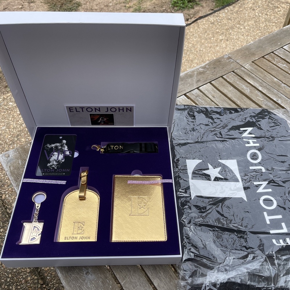 Elton John VIP Merchandise Gift Set & Bag Farewell Yellow Brick Road Tour [HM]